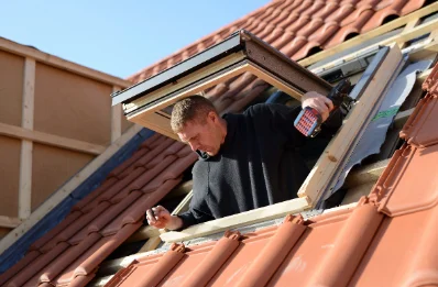 Pose de fenêtres de toit Velux à Éourres